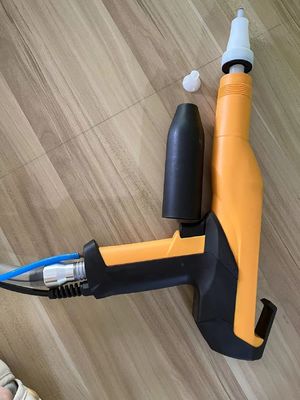 금속 코팅 머신 및 분사 시스템 Gema OptiFlex 2 제어 장치와 함께 파우더 코팅 분사 총